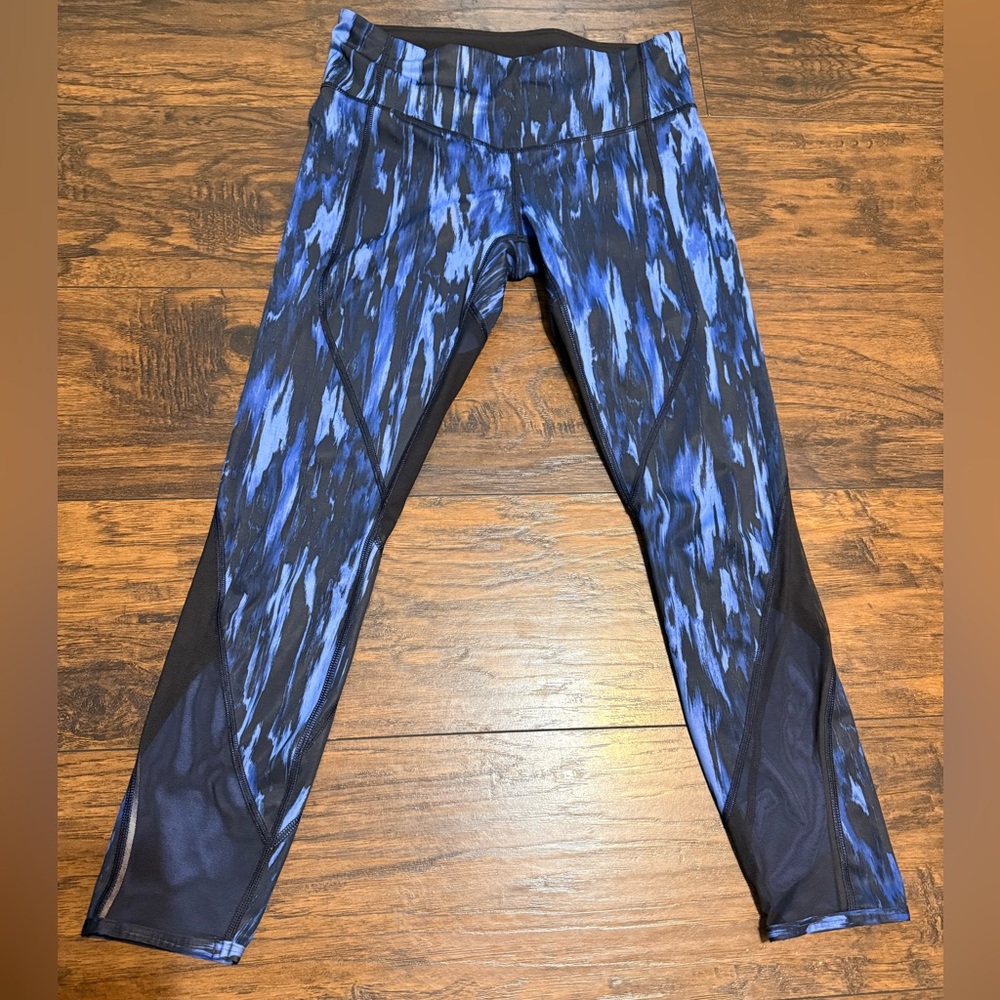 lululemon athletica Dynamic Blue and Black Patterned Leggings